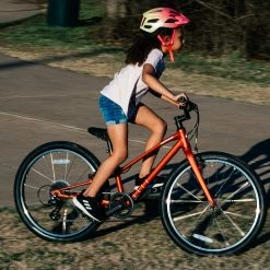 Specialized JETT 24 INT TLTNT/FLKSIL -Salg Salg c783396601e13a2cc32058dfbf972722 scaled